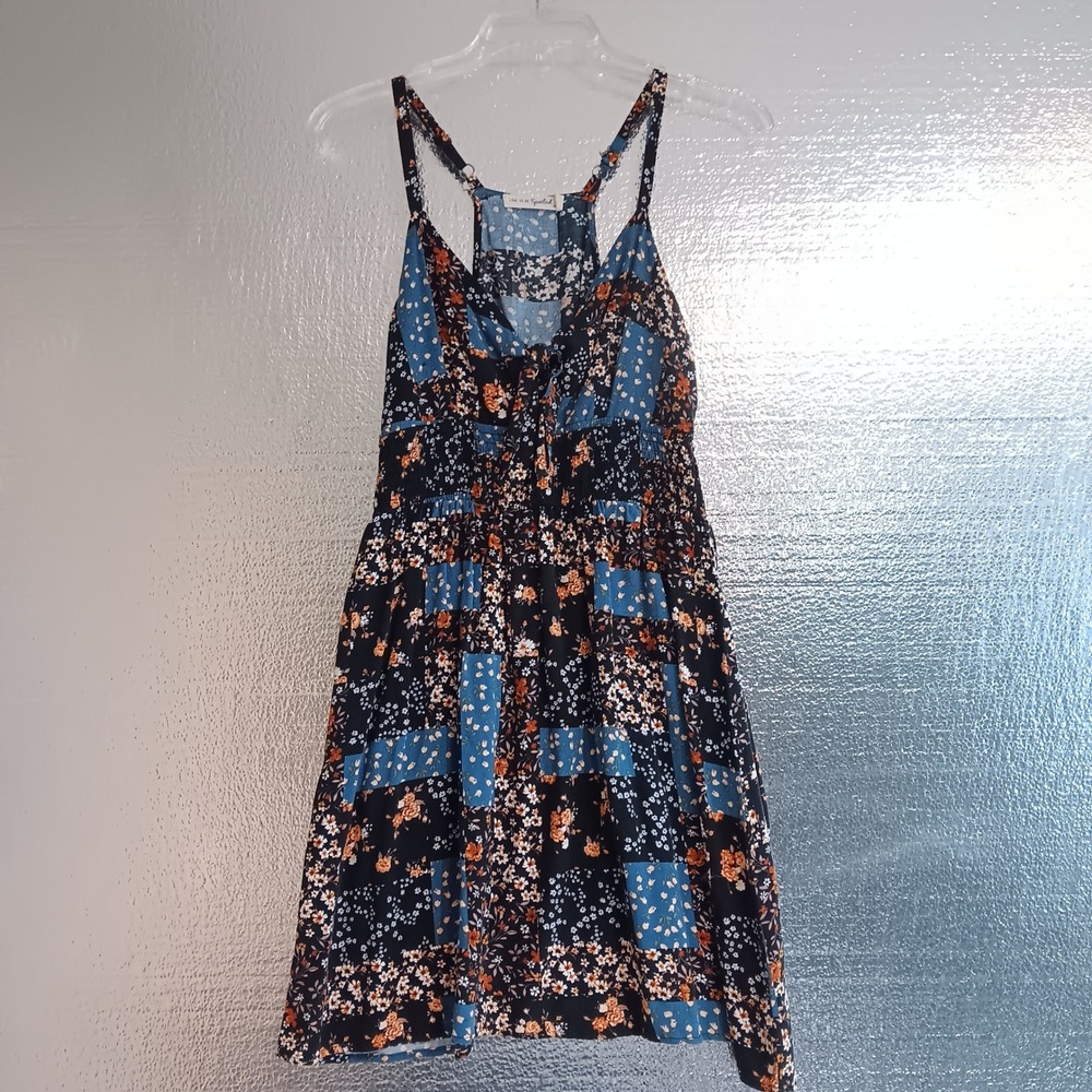 Live To Be Spoiled Floral Sundress Womens Size M Black Blue Orange FRED597J